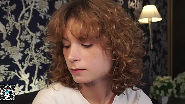 Snapshot of BellaReppert chatting on 11/04/25, 10:03 BellaReppert online show from 11/04/25, 10:03