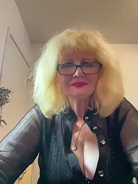 BoloshkaBlonda online show from 10/24/25, 10:06