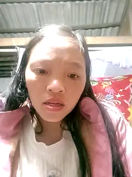 Minkine022 online show from 10/26/25, 11:05