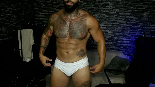 Snapshot of MasculineGuy99 chatting on 07/04/26, 07:20 MasculineGuy99 online show from 07/04/26, 07:20