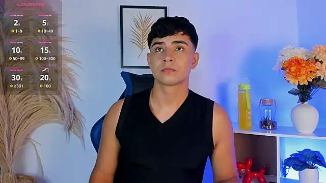 Snapshot of Thiago_Connor21 chatting on 06/05/26, 10:37 Thiago Connor21 online show from 06/05/26, 10:37