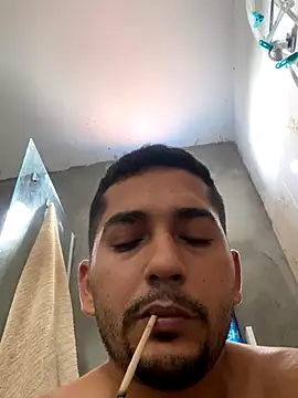 Snapshot of Du_Corte83 chatting on 12/01/25, 01:05 Du Corte83 online show from 12/01/25, 01:05