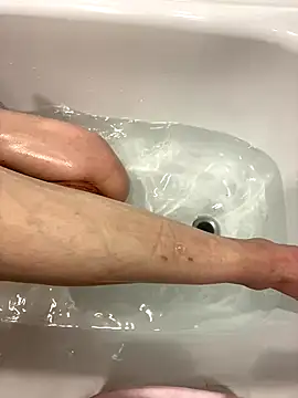 pleasedontpressaredburton online show from 11/19/25, 10:59