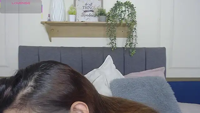 Cataleya Kudo online show from 10/13/25, 01:44