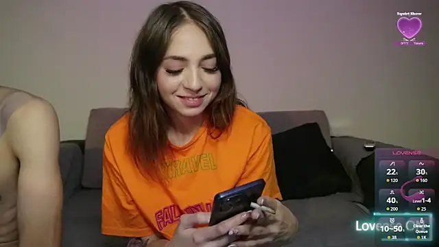 Snapshot of Dahliacruzz chatting on 10/15/25, 07:36 Dahliacruzz online show from 10/15/25, 07:36