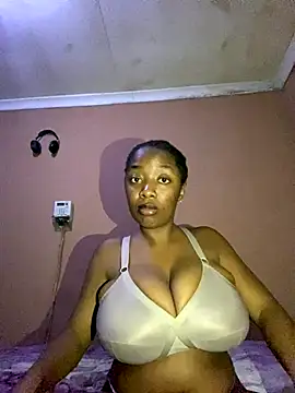 Snapshot of Barbiianaa chatting on 10/12/25, 12:09 Barbiianaa online show from 10/12/25, 12:09