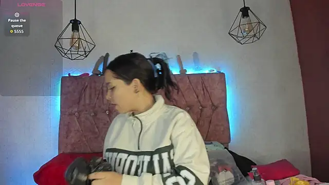 Mia lopez 1 online show from 11/08/25, 11:21