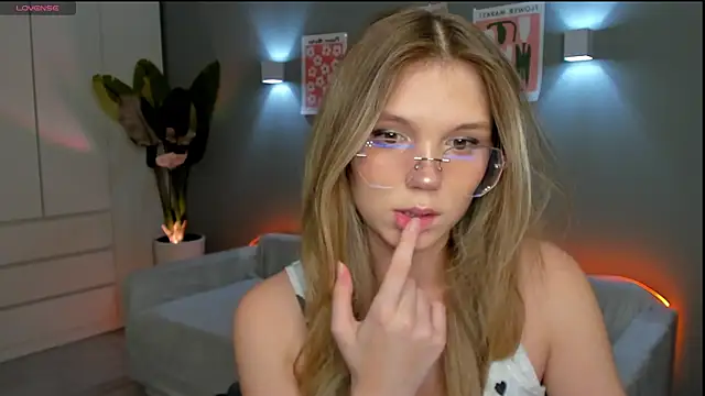 linakorvin online show from 12/04/25, 01:31