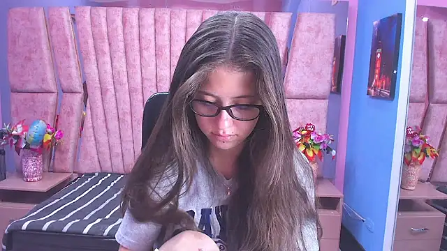 sarah sweett  online show from 01/14/26, 02:33