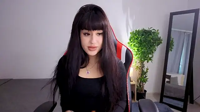 Snapshot of Erika_peach chatting on 10/08/25, 02:36 Erika peach online show from 10/08/25, 02:36