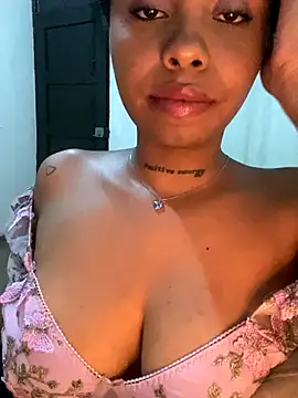 Snapshot of Itanydiorr chatting on 10/16/25, 12:00 Itanydiorr online show from 10/16/25, 12:00