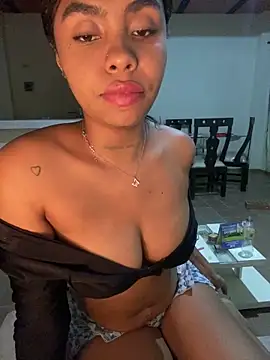 Snapshot of Itanydiorr chatting on 11/03/25, 04:03 Itanydiorr online show from 11/03/25, 04:03