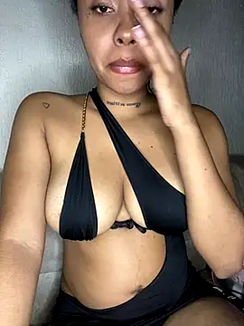 Snapshot of Itanydiorr chatting on 12/03/25, 06:43 Itanydiorr online show from 12/03/25, 06:43