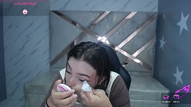 mia foster t online show from 03/22/26, 01:14