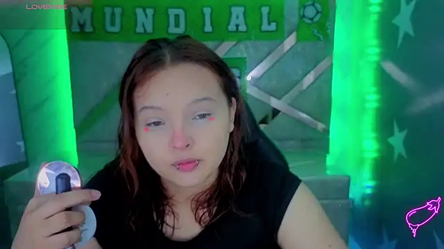 mia foster t online show from 07/07/26, 01:15