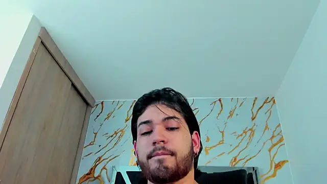 Snapshot of ElianKeiser chatting on 07/11/26, 03:42 ElianKeiser online show from 07/11/26, 03:42