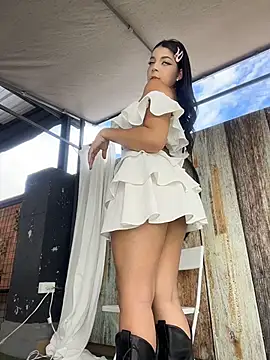 ArieliciousXXX online show from 04/17/26, 01:14