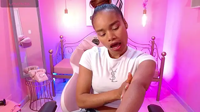 ingrid03 taffur online show from 04/05/26, 12:13