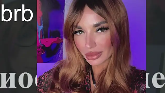 Snapshot of Queen_Violetta_ chatting on 10/09/25, 11:41 Queen Violetta online show from 10/09/25, 11:41