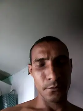 Snapshot of alejandrolopez2022alejand chatting on 10/07/25, 09:45 alejandrolopez2022alejand online show from 10/07/25, 09:45