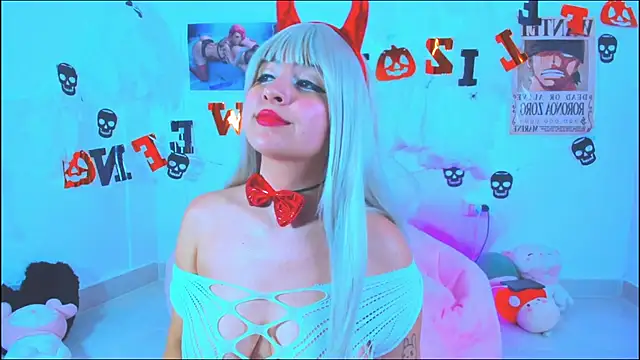 Miaengels  online show from 10/13/25, 01:05