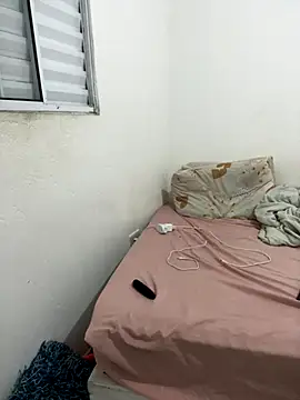    Amandinha online show from 11/18/25, 11:48