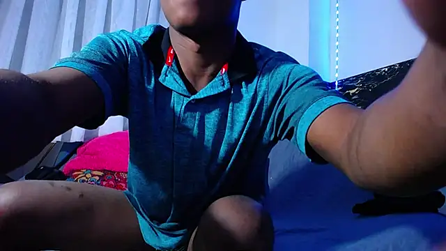 Snapshot of Dark_stallionX chatting on 11/03/25, 06:31 Dark stallionX online show from 11/03/25, 06:31