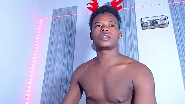 Snapshot of Dark_stallionX chatting on 12/03/25, 11:25 Dark stallionX online show from 12/03/25, 11:25