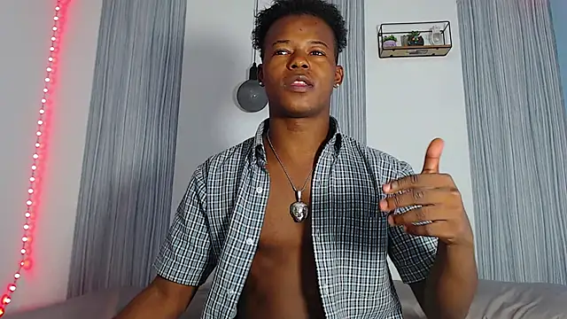 Snapshot of Dark_stallionX chatting on 12/05/25, 07:21 Dark stallionX online show from 12/05/25, 07:21