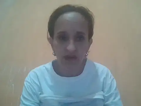 Snapshot of pecosa1809 chatting on 10/28/25, 03:10 pecosa1809 online show from 10/28/25, 03:10