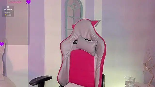 clover tter  online show from 11/27/25, 12:35