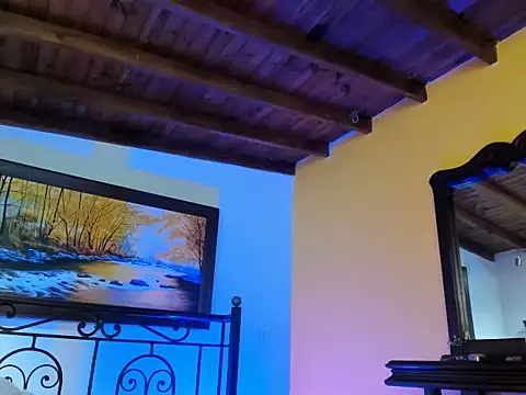 Zulyhenao online show from 10/12/25, 03:55