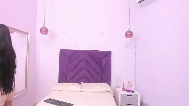 Nahomycarterr online show from 10/13/25, 07:36