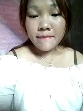 maily00 online show from 10/16/25, 06:47