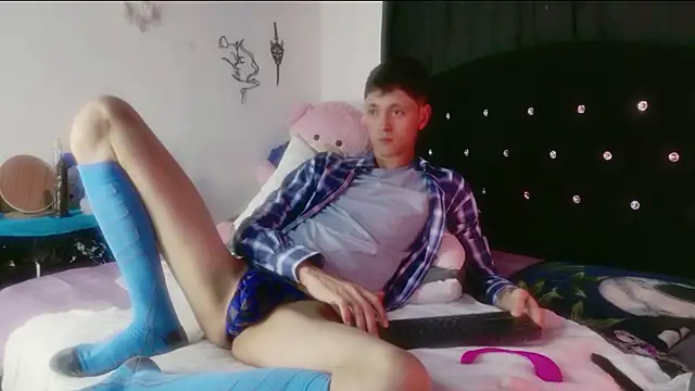 Tyler cat online show from 03/29/26, 02:33