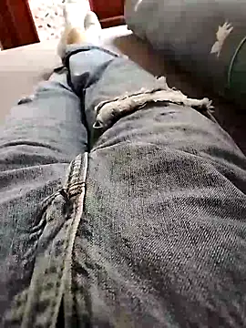 Lili 2love online show from 10/28/25, 01:09