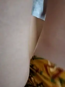 Lili 2love online show from 10/28/25, 01:36