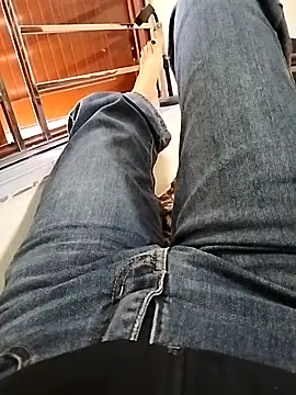 Lili 2love online show from 11/13/25, 01:48