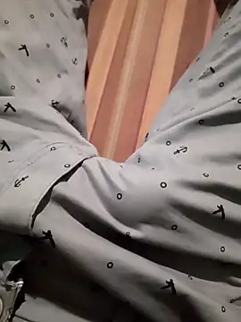 Snapshot of Travieso_loco9 chatting on 10/03/25, 05:10 Travieso loco9 online show from 10/03/25, 05:10