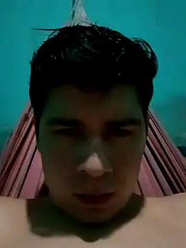 Snapshot of Travieso_loco9 chatting on 10/25/25, 02:19 Travieso loco9 online show from 10/25/25, 02:19