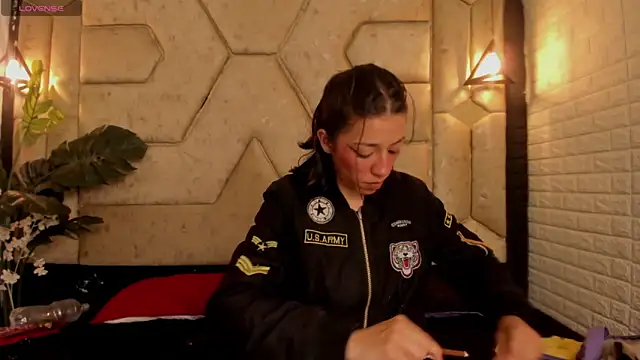 Julieta Slav3 online show from 04/16/26, 09:39