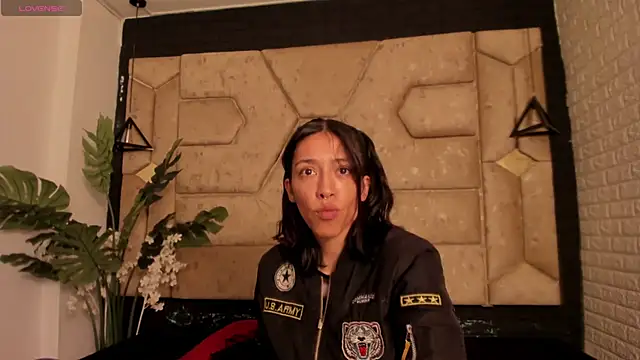 Julieta Slav3 online show from 04/24/26, 09:06