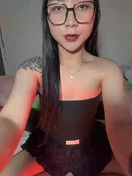 Linh5790 online show from 10/31/25, 07:42