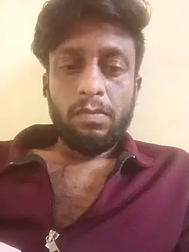 Snapshot of playboyMH1 chatting on 10/28/25, 05:55 playboyMH1 online show from 10/28/25, 05:55