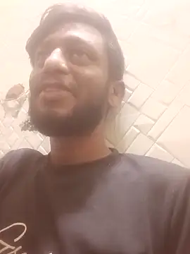 Snapshot of playboyMH1 chatting on 11/02/25, 12:24 playboyMH1 online show from 11/02/25, 12:24