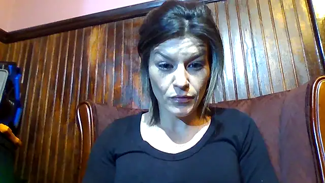 Snapshot of Rileyy7tk chatting on 10/28/25, 11:29 Rileyy7tk online show from 10/28/25, 11:29