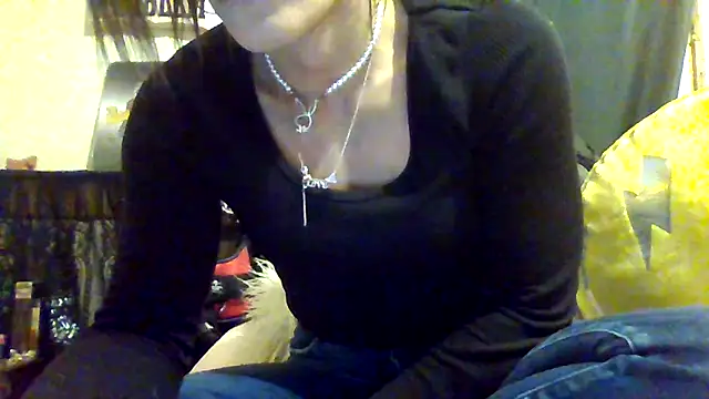 Rileyy7tk online show from 12/22/25, 09:39