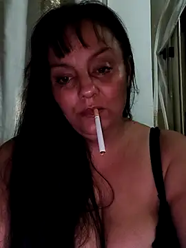 Snapshot of pasajuis chatting on 10/31/25, 10:00 pasajuis online show from 10/31/25, 10:00