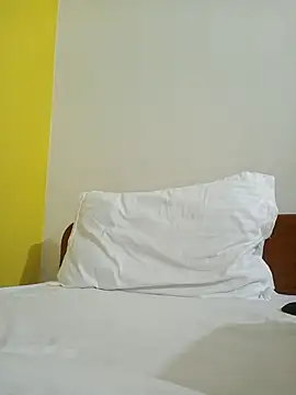 Snapshot of golugulu2024 chatting on 11/15/25, 10:23 golugulu2024 online show from 11/15/25, 10:23