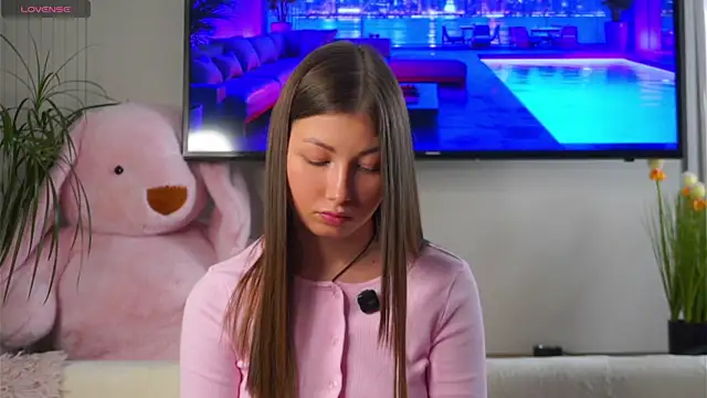 BrittGupton online show from 04/21/26, 02:04